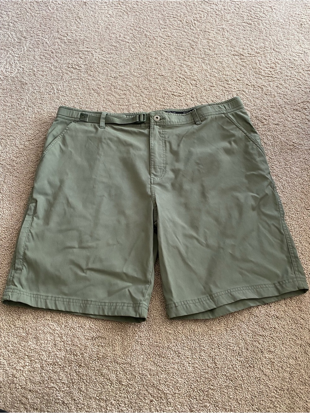 Gerry Men’s Adjustable Waist Tech Green Shorts 40